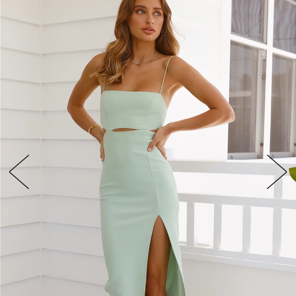 Hello Molly Swerve Through midi dress green (xs)